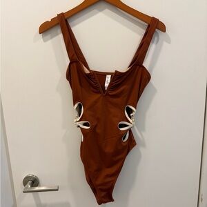 Follow suit Flora cutout one piece swimsuit size S small in brown